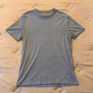 Old navy light blue T-shirt